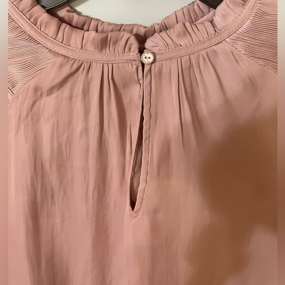 Rachael Zoe Pleated Shoulder Long Sleeve Peasant Top Size XS New Business Pink - Picture 3 of 9